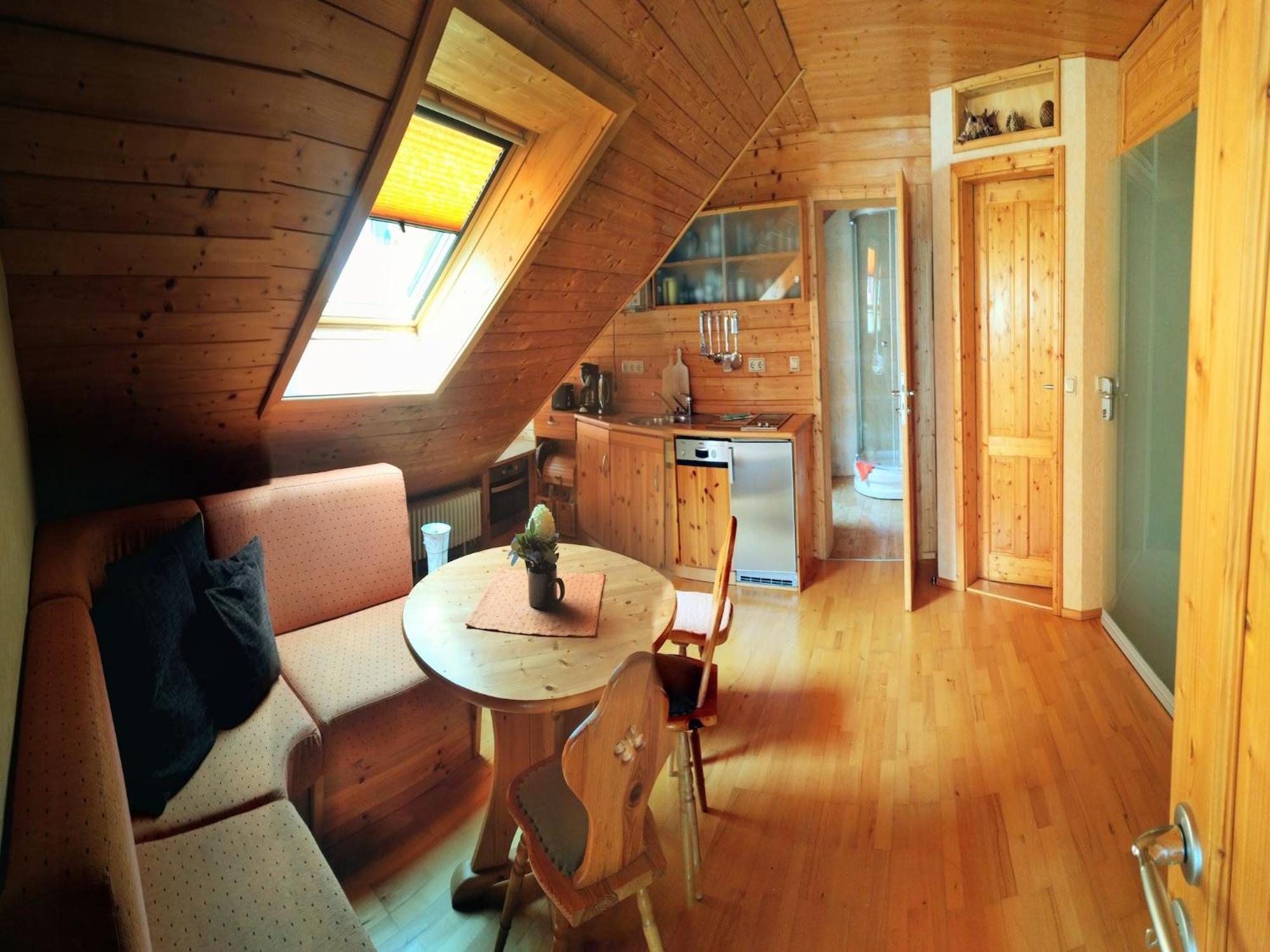 Quaint Farmhouse In Langenbach Near The Lake 外观 照片