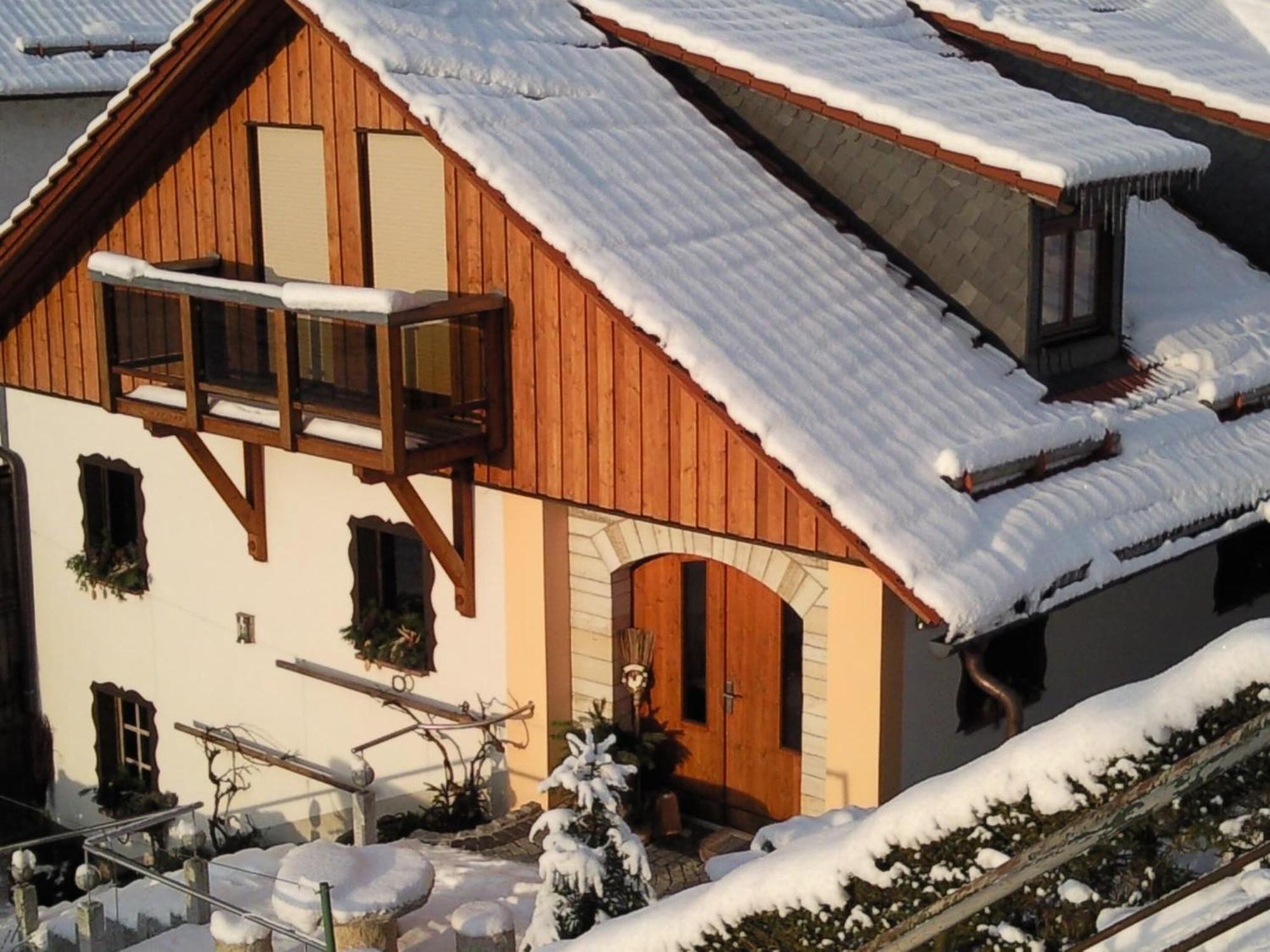 Quaint Farmhouse In Langenbach Near The Lake 外观 照片